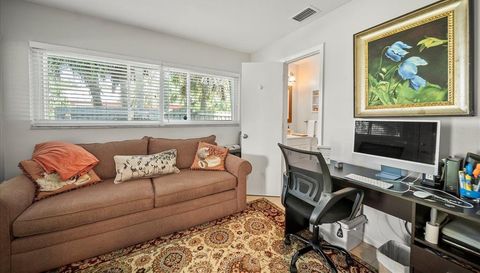 2100 S DAYTONA AVENUE