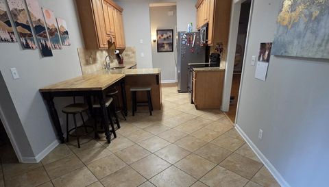 30 Autumn Springs Ct