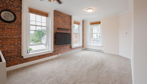 130 Main St APT 2D
