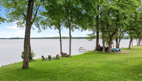 1725 White Cloud Drive N