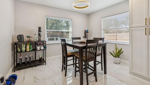 1102 E River Cove St