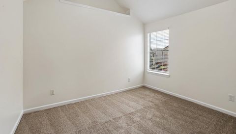 2319 Sawgrass Dr