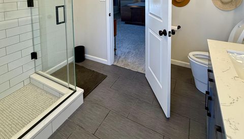 4335 W Hunters Ridge Ln