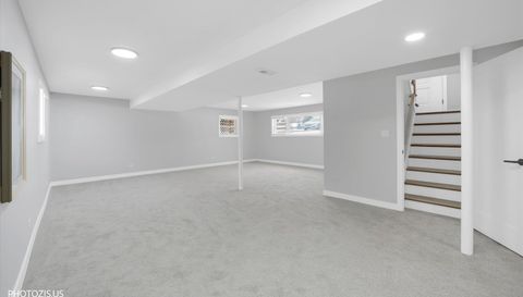 2N356 Prairie Avenue