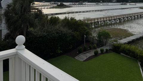 14 Waterway Island Dr