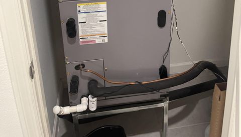 939 Remington Green Dr SE