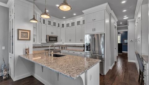 3272 FISH HAWK DRIVE