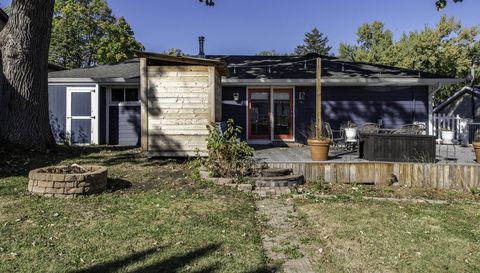 18225 W Lindenwood Drive