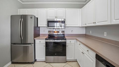 4333 Bayside Village Dr Apt 322