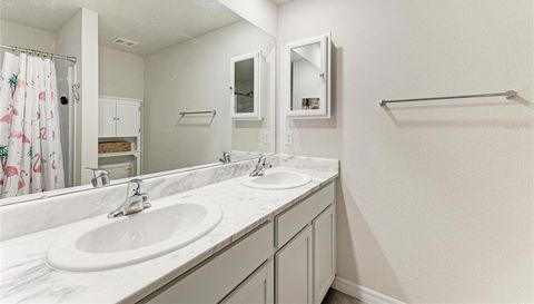 3915 DIRECT GREEN PLACE