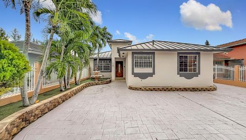 1163 NW 134th Pl