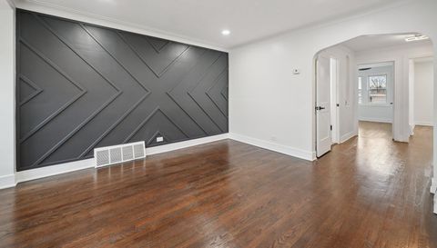 8389 S Baltimore Ave