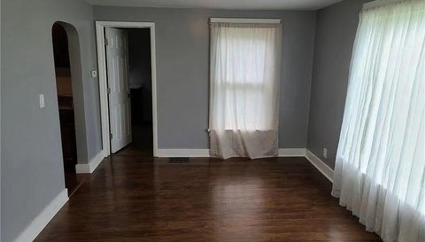 110 W Orchard Springs Dr