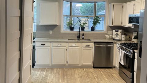 16915 Ardisia Dr