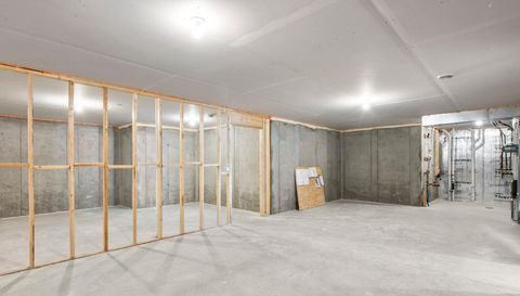 7440 Glengarry Place