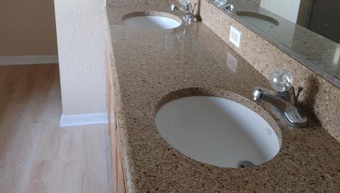 5398 Oxford Manor Cir