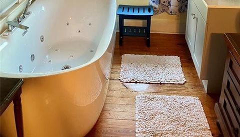 243 S CENTRAL AVENUE