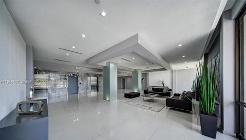 20379 W Country Club Dr