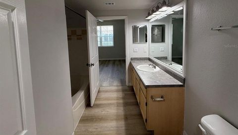 3478 Westchester Square