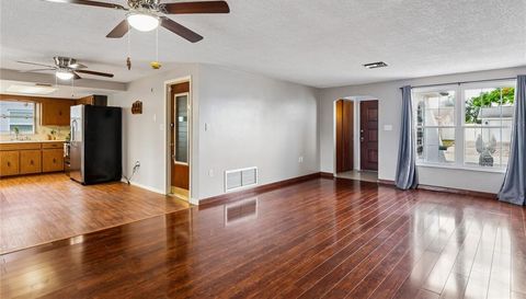 7234 LINCOLN PARK LN