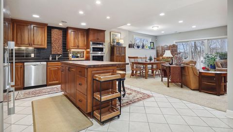 6965 Lake Harrison Circle