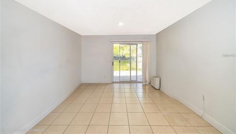 1940 LAKE ATRIUMS CIRCLE