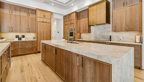 17720 ROYAL EAGLE LANE