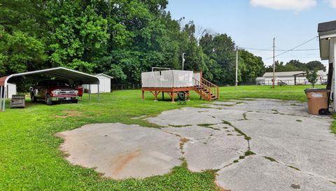 196 Summer Rd