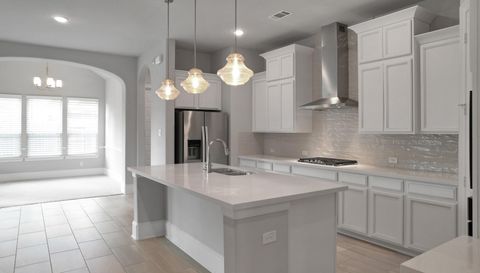 16807 Hemlock Grove Dr