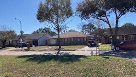 6839 Silver Star Dr