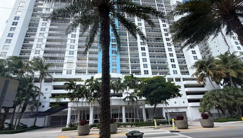 1800 Sunset Harbour Dr