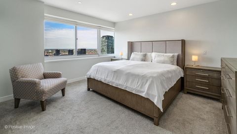 737 W Washington Boulevard