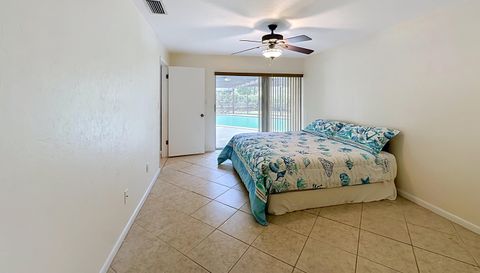 3944 NW 40th Ct