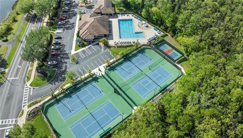 2264 STONE CROSS CIRCLE