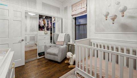 2142 N RACINE Avenue