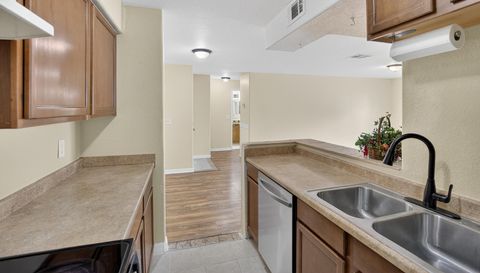 202 Red Maple Pl