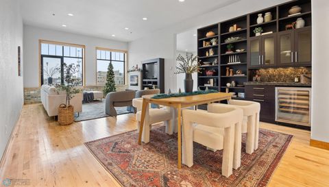 12 Broadway N
