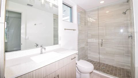 1709 N TAMIAMI TRAIL