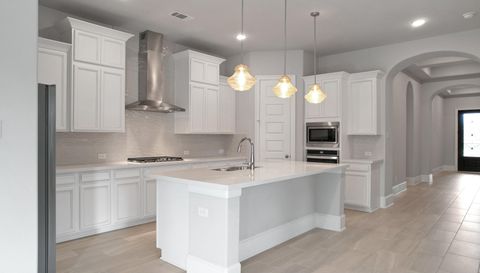 16807 Hemlock Grove Dr