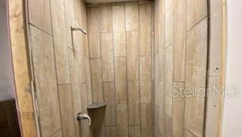 490 Saint Regis Grade