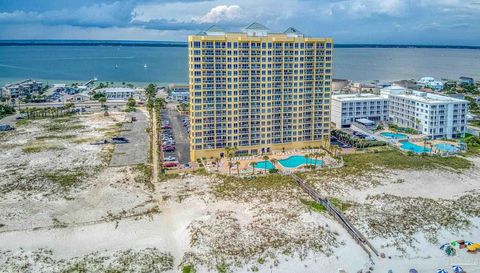 22 Via Deluna Dr