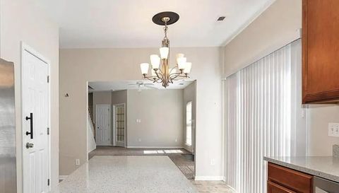 1212 Oakdale Commons Ct