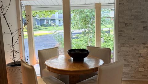3S220 Blackcherry Ln