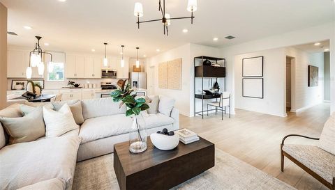 1090 SILVERLAKE BOULEVARD