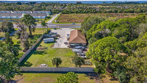 5030 N Courtenay Pkwy