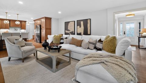 12080 Mountain Laurel Dr