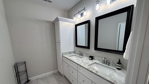 1118 Cross Pointe Dr