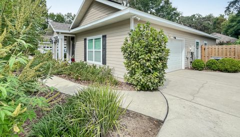 1937 SW 66th Dr