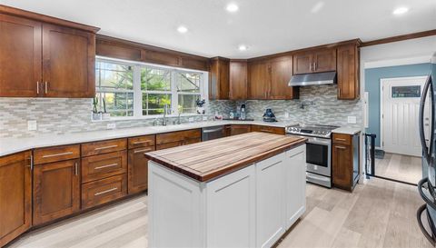 28042 LINDENHURST DRIVE