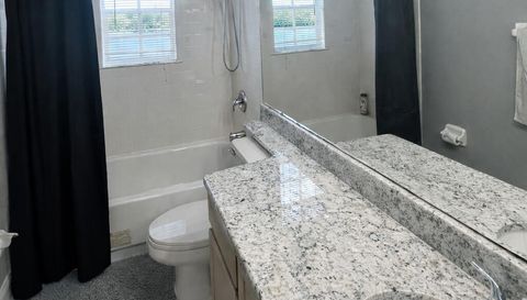 7823 Shane Ct